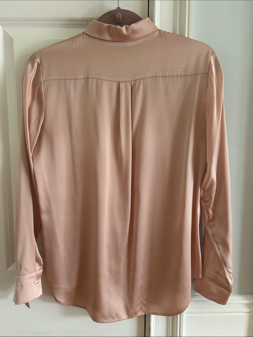 Ann Taylor Silk Button-Down Blouse in Soft Peach XXS - Picture 3 of 3